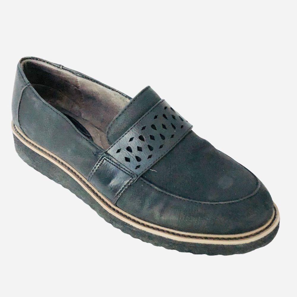 SOFFT vegan leather slip on shoes padded insole